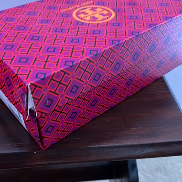 2 tori Burt shoe boxes - Picture 7 of 10